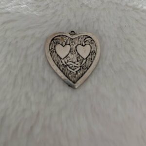 Silver heart pendant
